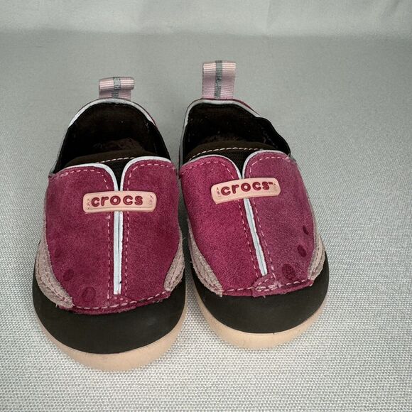 Crocs Baby DAWSON Easy Slip On Shoes Sz 4 Bubblegum Pink Berry Brown Walkers - Picture 1 of 5